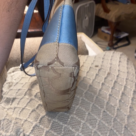 Coach Women’s Factory Blue Striped Canvas Shoulder Bag w/shoulder & hand strap - Picture 7 of 8